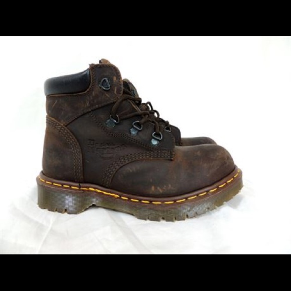 NWOB Unisex Dr. Martens Industrial Steel Toe Boots